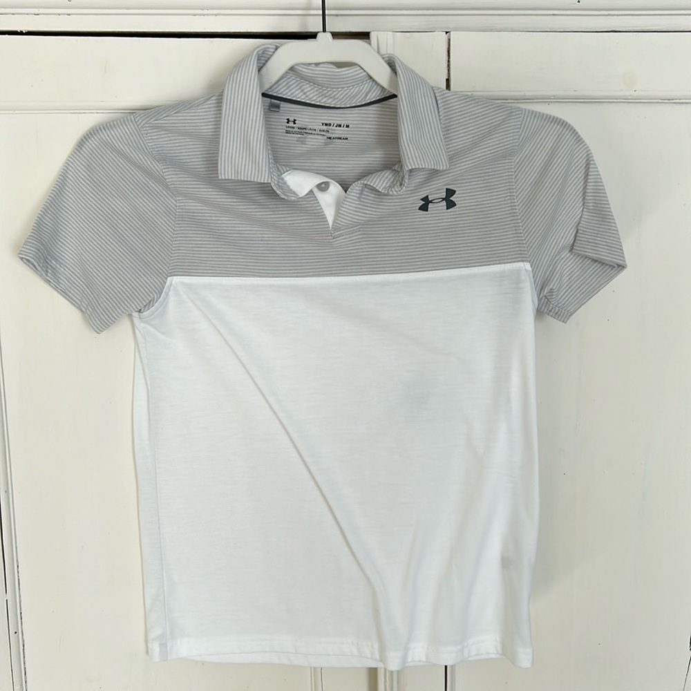 Under Armour golf tee